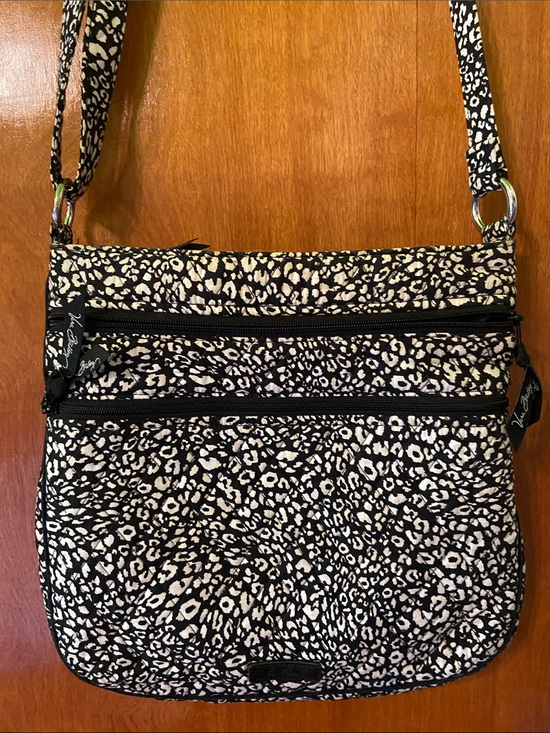 Vera Bradley￼ Handbags - Vera Bradley Black & White Leopard-Print Crossbody Bag